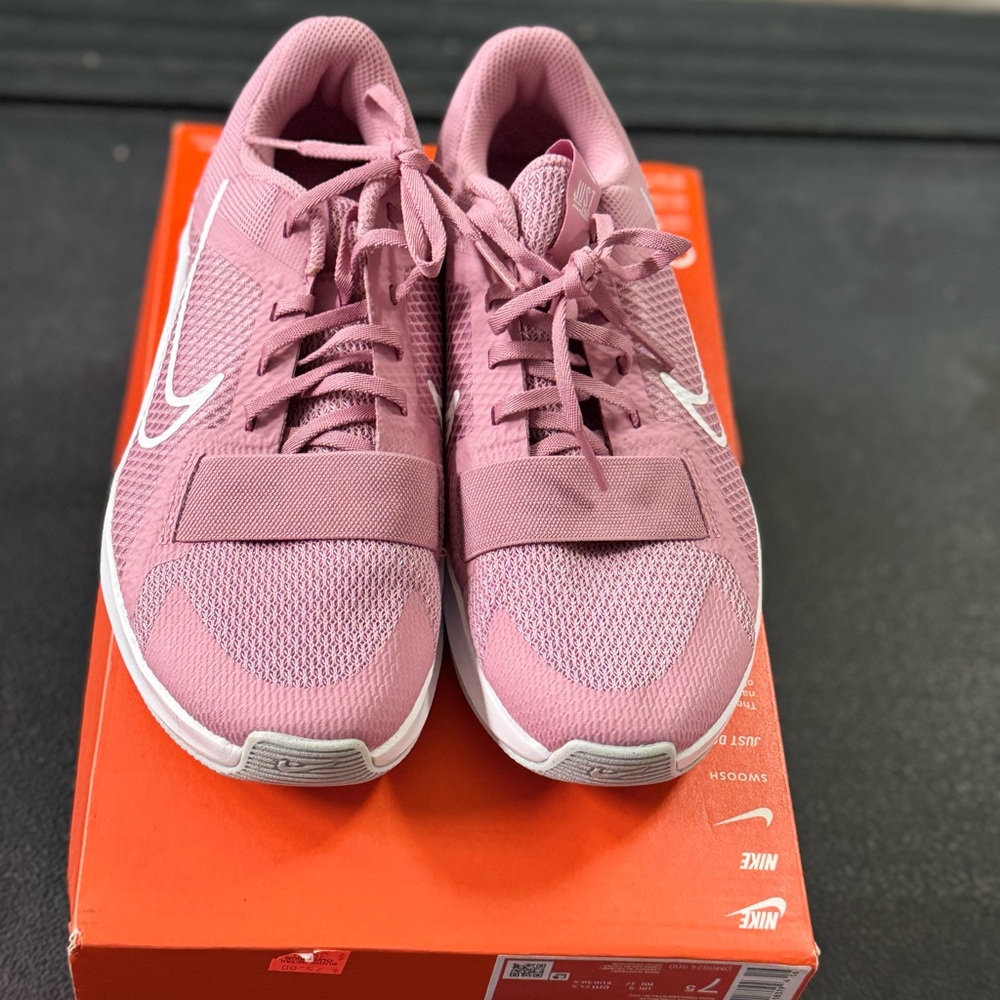 Nike Women's Mauve Sneakers